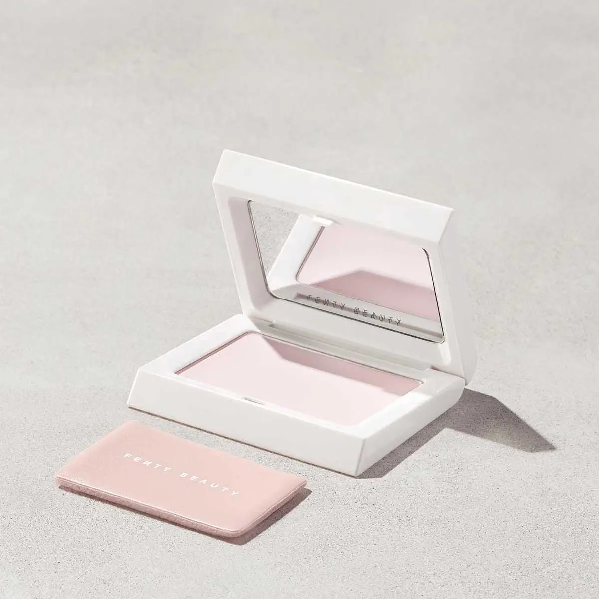 Fenty Beauty Invisimatte Blotting Powder