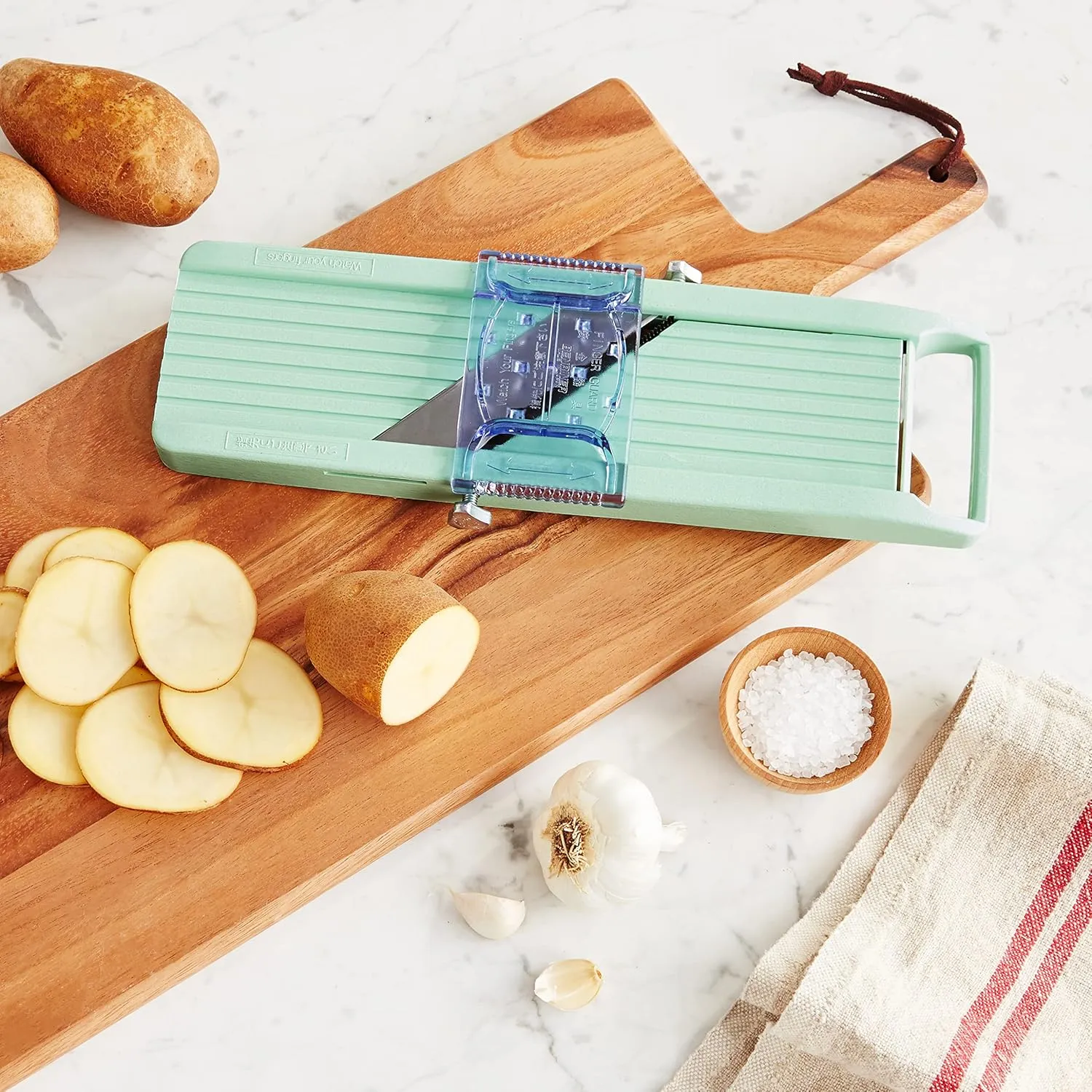 Benriner Japanese Mandoline Vegetable and Fruit Slicer