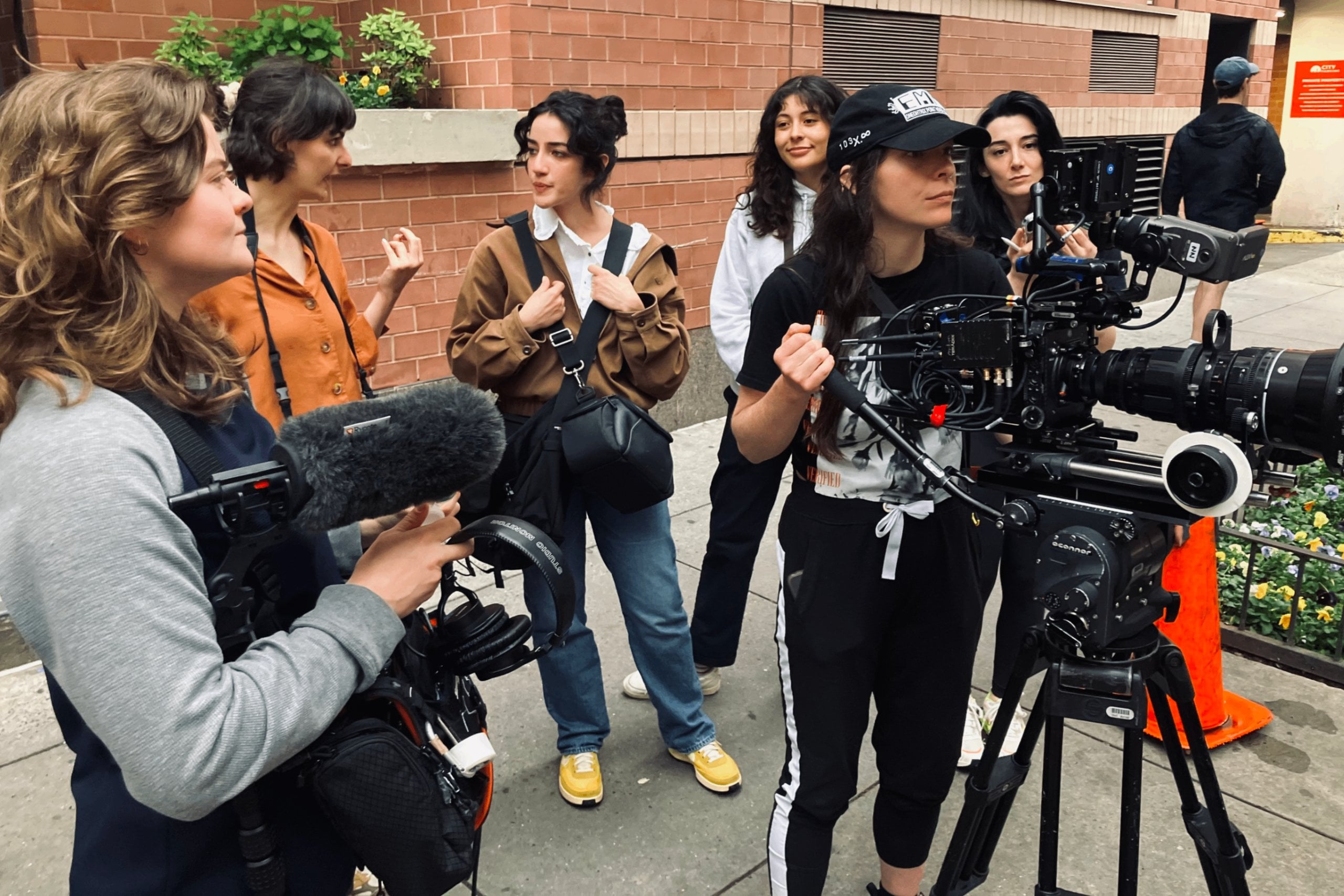Paula González-Nasser on set of "The Scout".