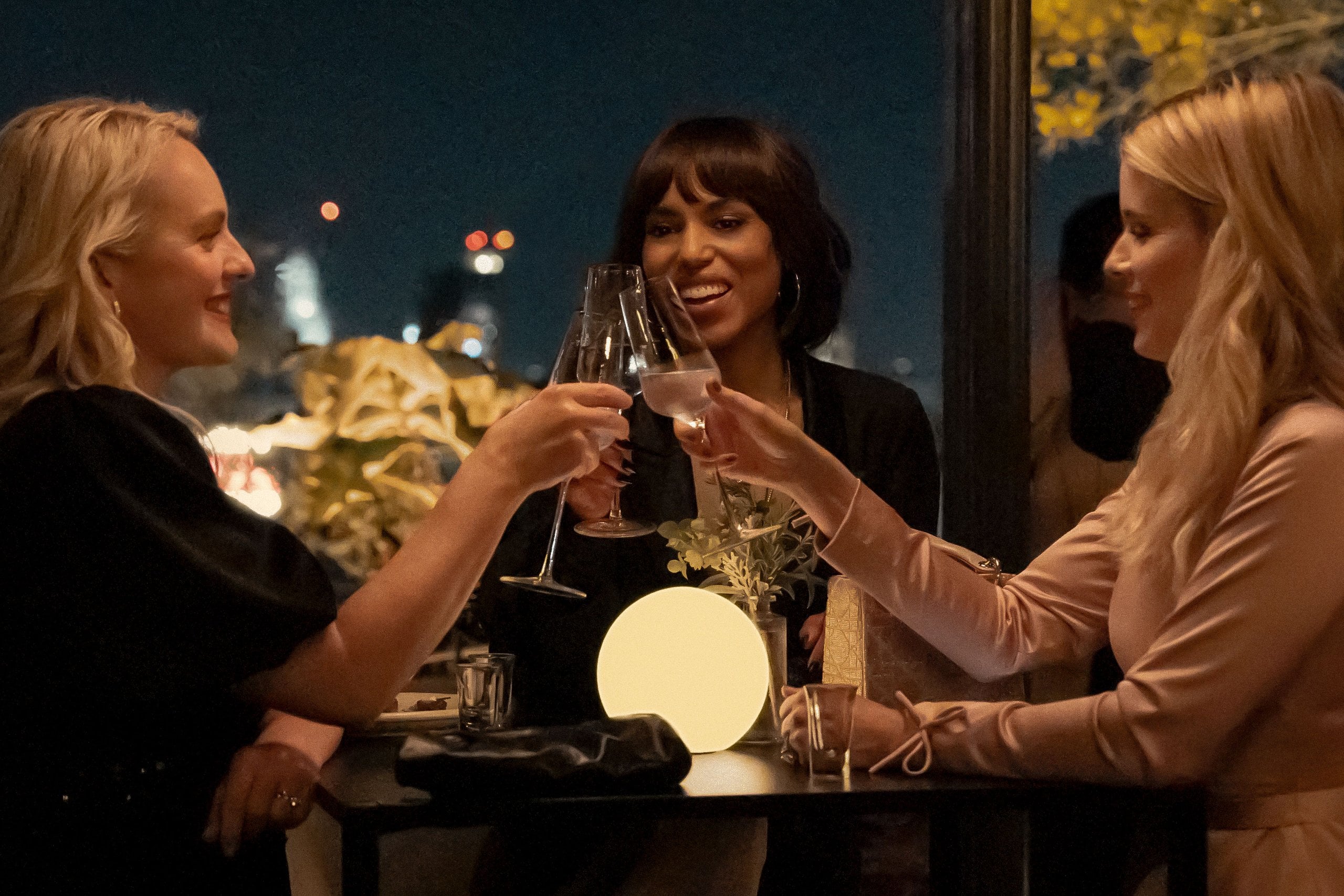 Elisabeth Moss, Kerry Washington, and Kate Mara in "Imperfect Women".