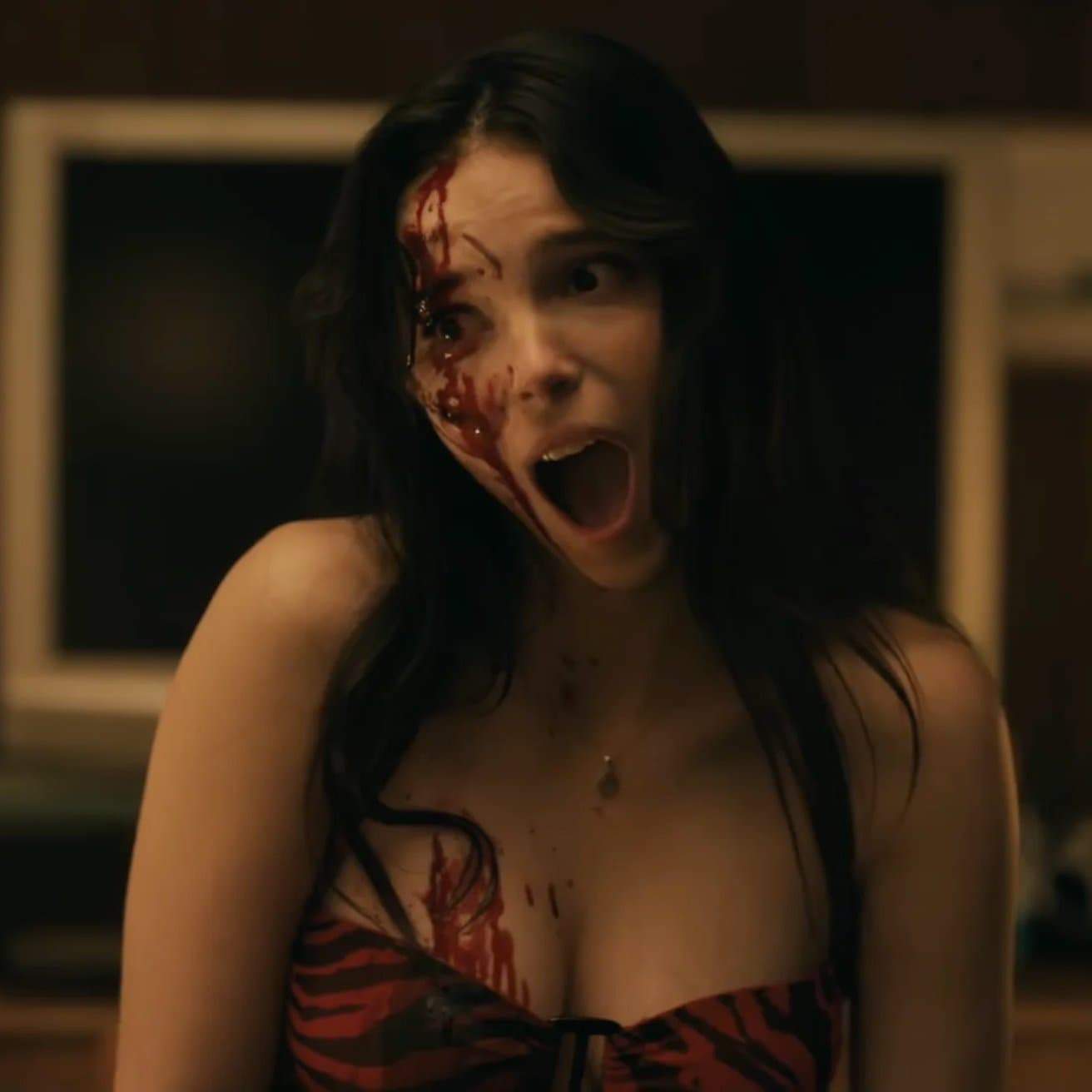 Nikki (Inde Navarrette) in "Obsession."
