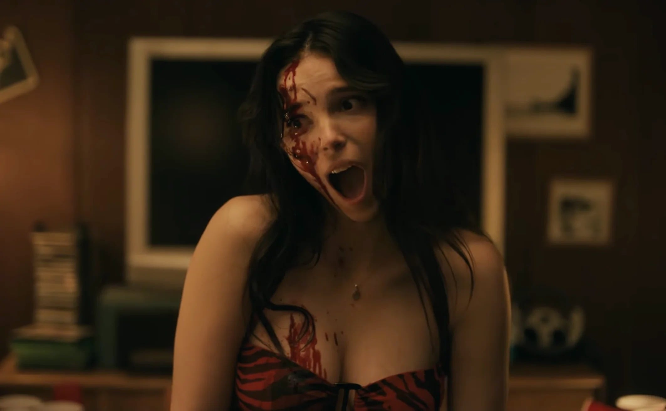 Nikki (Inde Navarrette) in "Obsession."