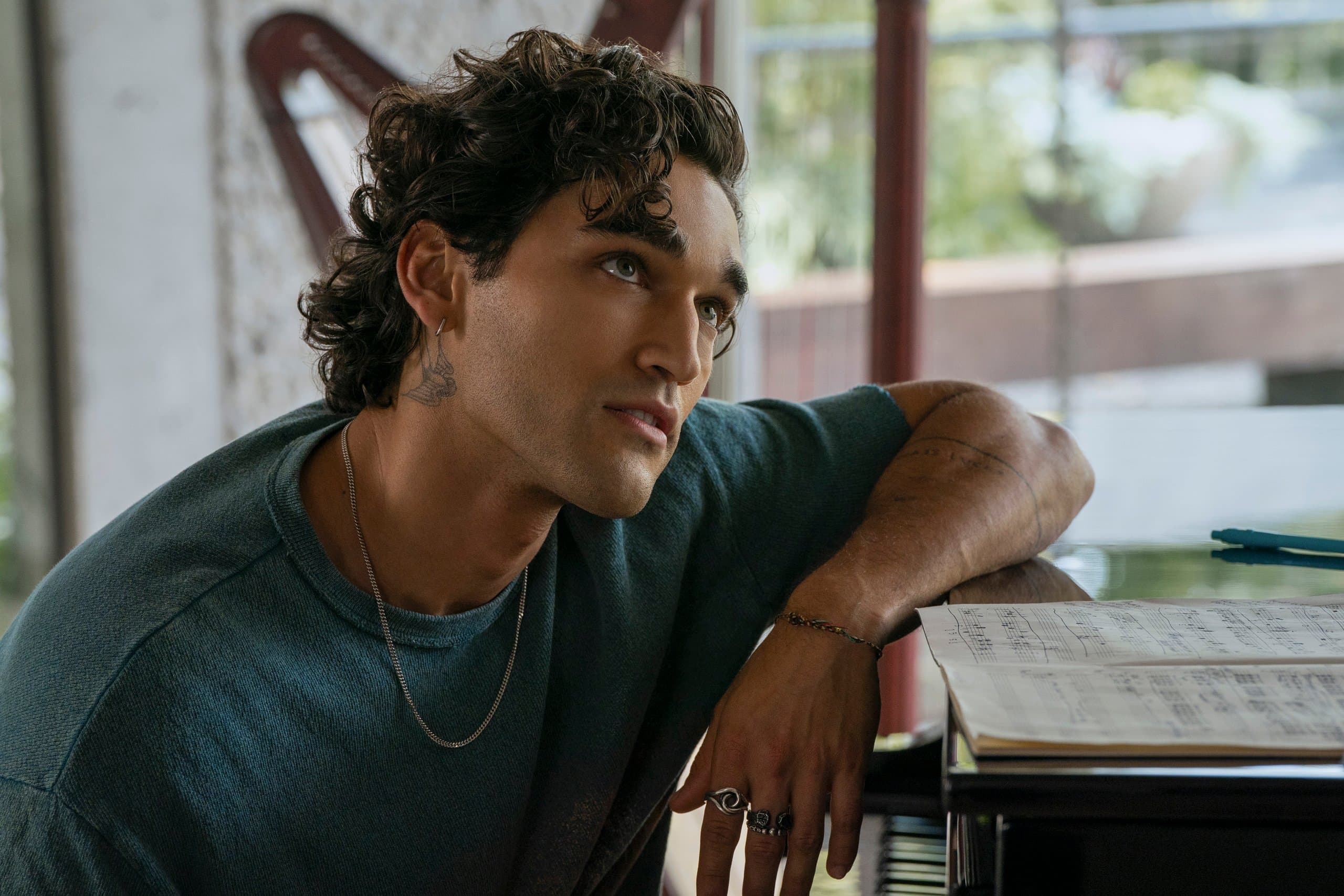 Justin (Josh Heuston) in "Off Campus."