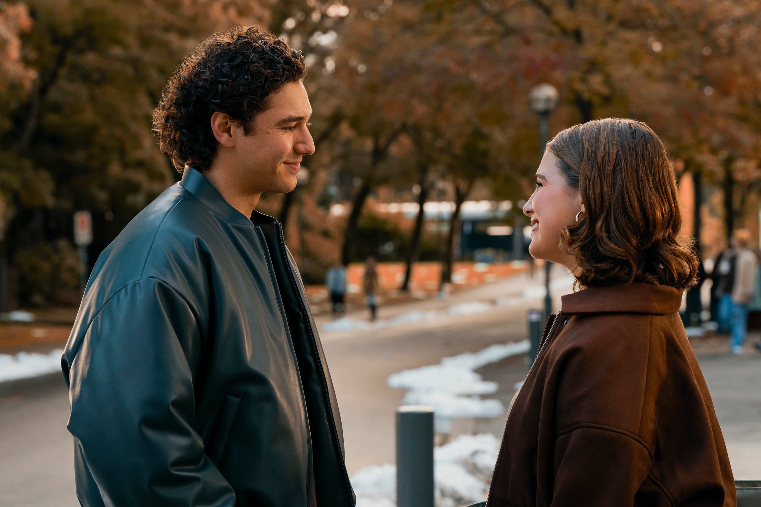 Garrett Graham (Belmont Cameli) and Hannah Wells (Ella Bright) in "Off Campus."