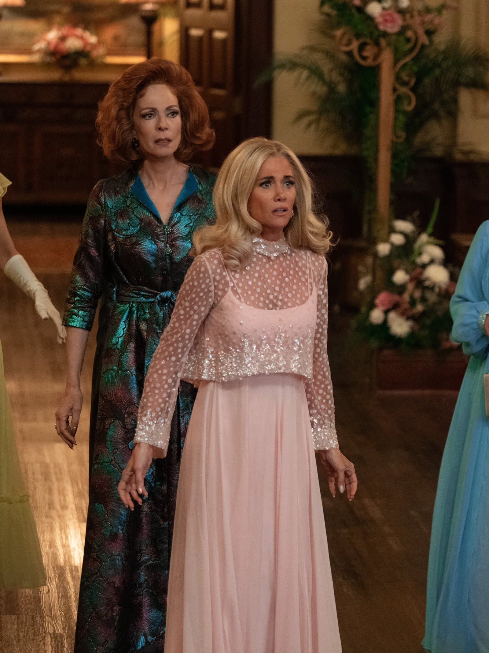 Leslie Bibb, Allison Janney, Kristen Wiig and Mindy Cohn in "Palm Royale."