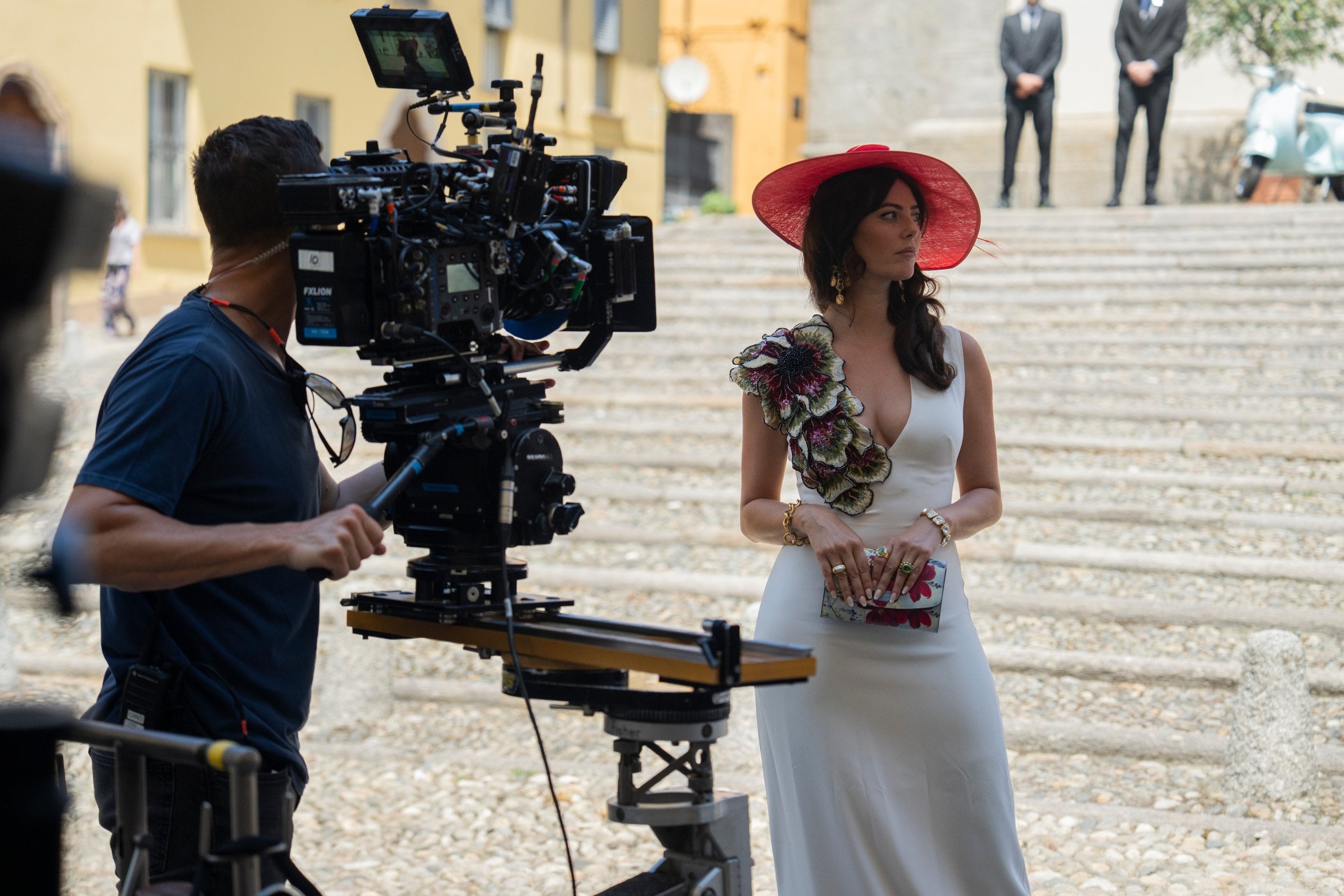 Susie (Kaya Scodelario) in "The Gentlemen" season two.