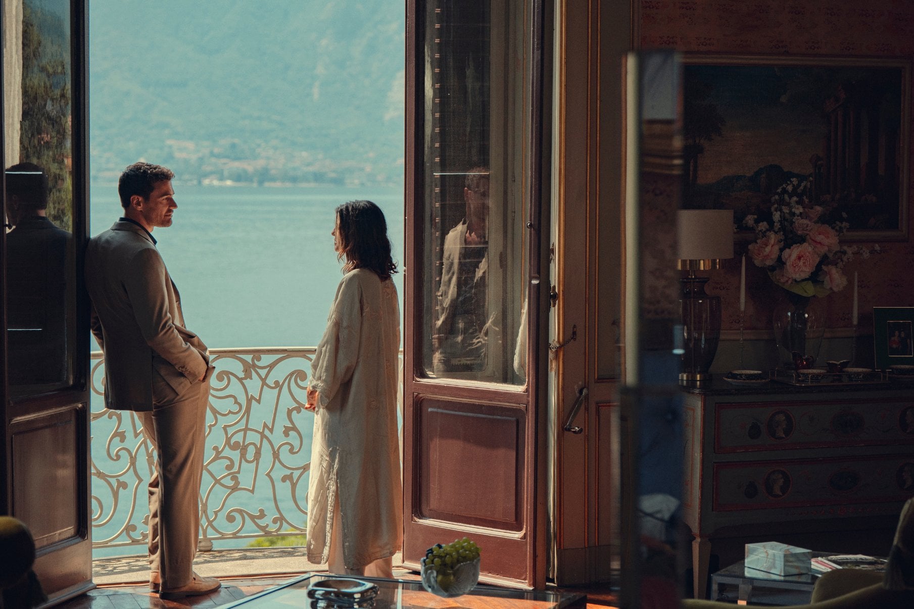 Theo James and Benedetta Porcaroli in "The Gentlemen" season two.