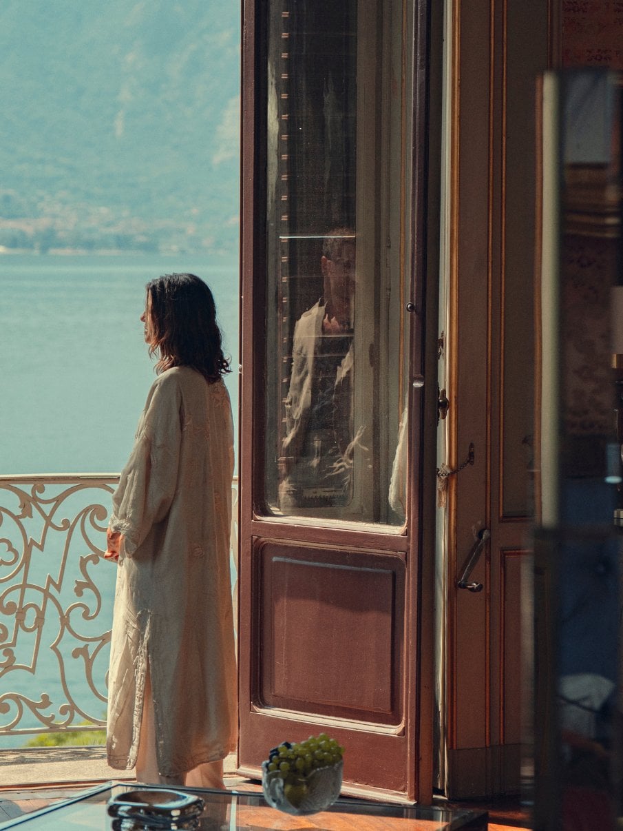 Theo James and Benedetta Porcaroli in "The Gentlemen" season two.