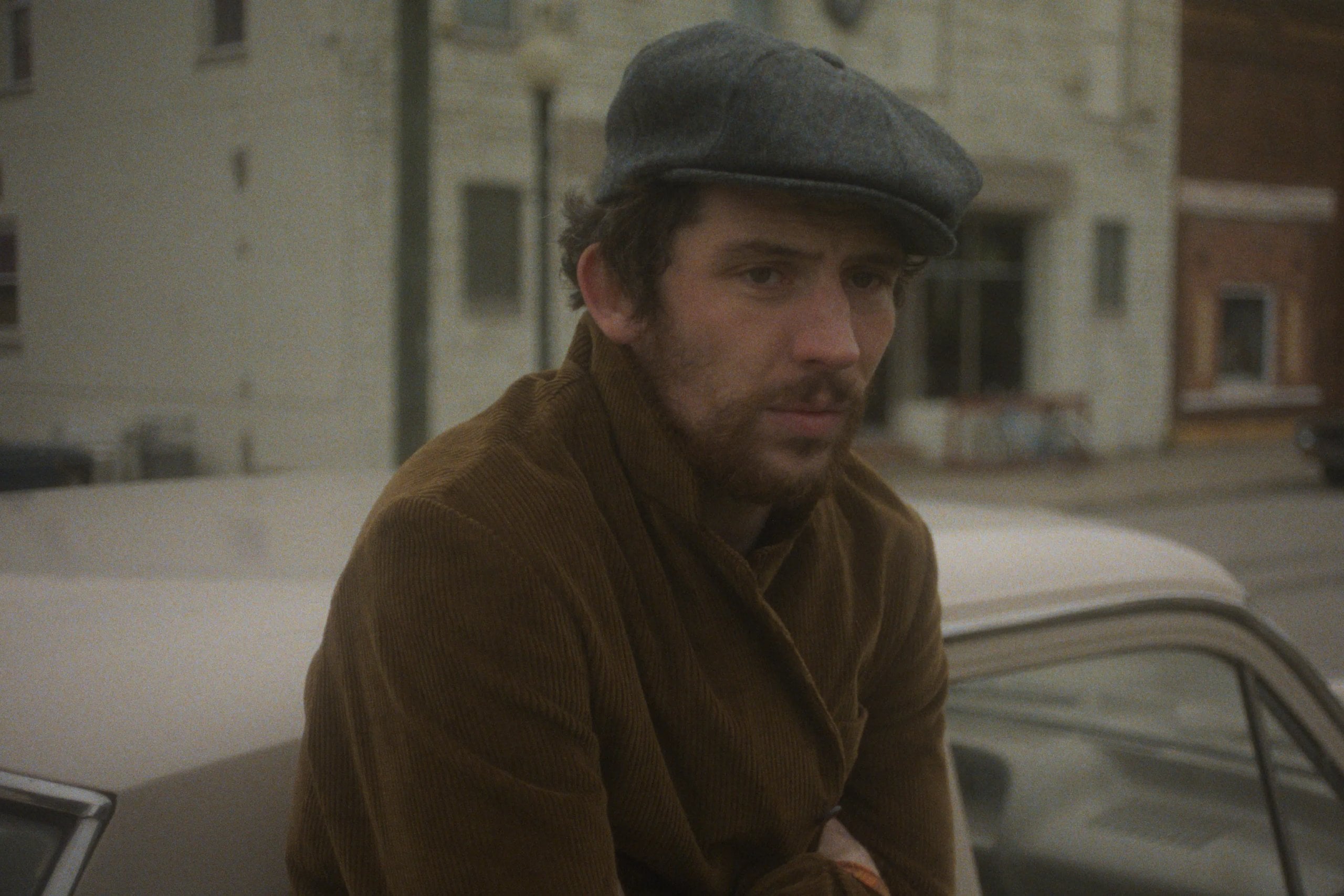 Josh O'Connor in "The Mastermind".