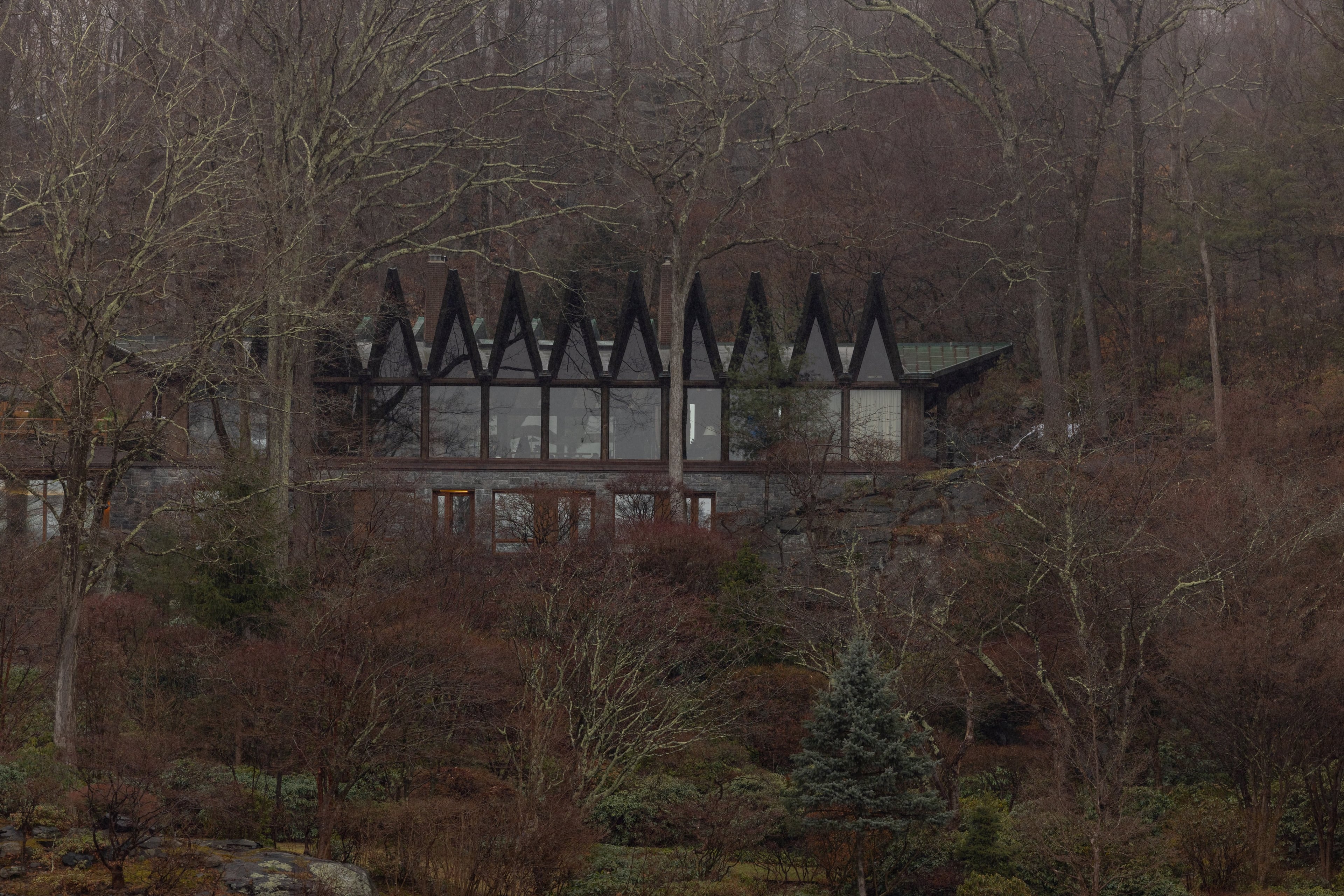 Beckoning Path, the house used as the exterior of the Crawford home in "Verity".