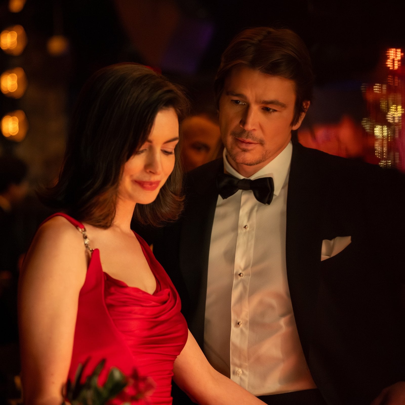 Anne Hathaway and Josh Hartnett in "Verity".